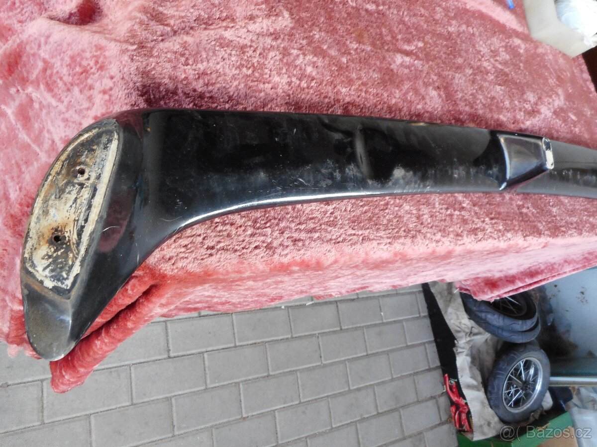 Zadní spojler na Renault 19 - 7