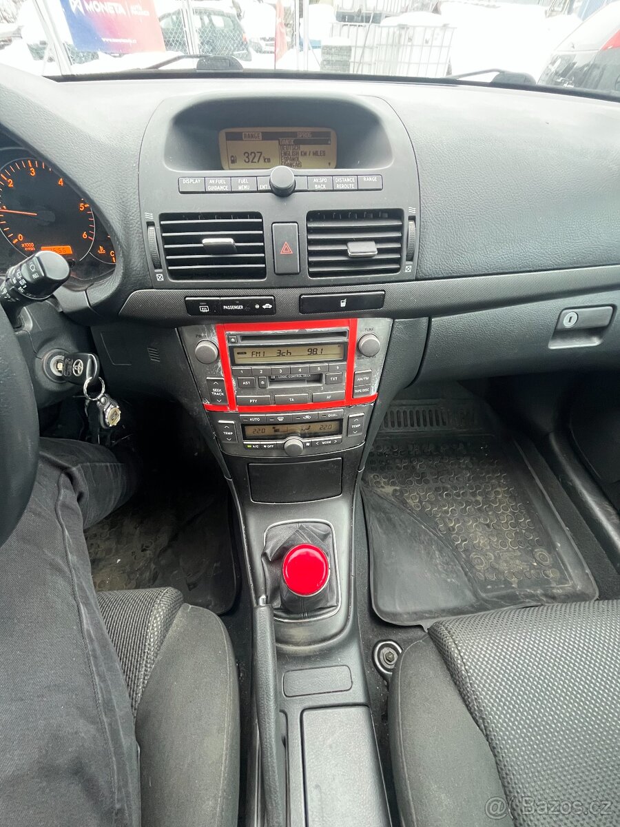 Toyota Avensis 2.0 D4-D - 7