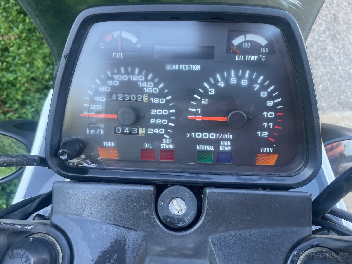 Prodám Suzuki GSX 750 EF - 7