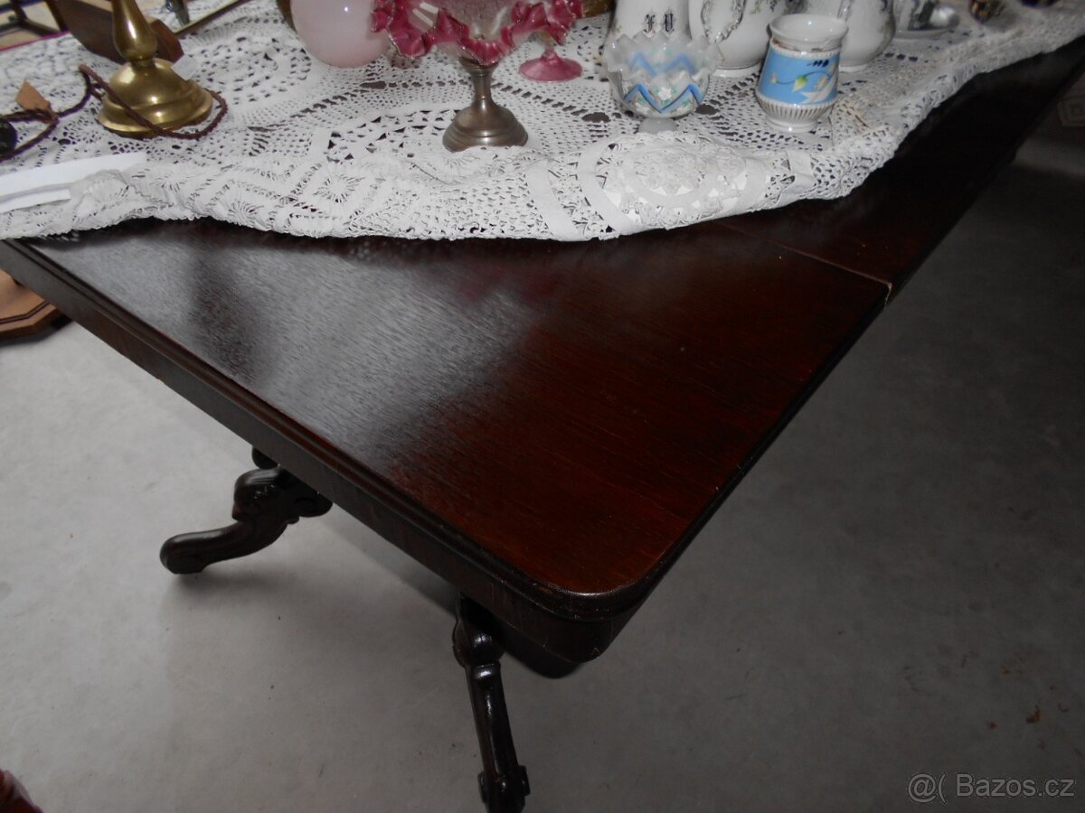 Velký rozkládací jídelní stůl - 7