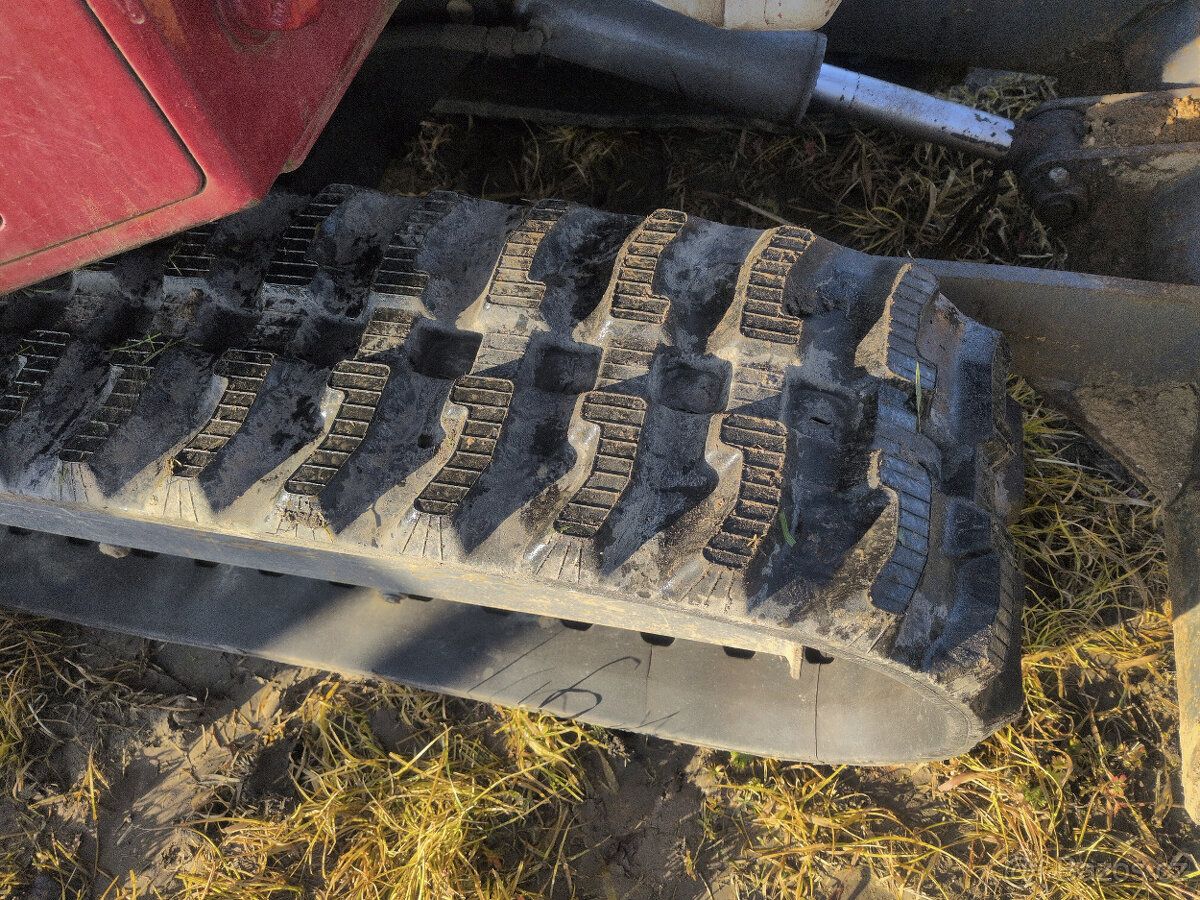 Bagr 1,6t, lžíce 30, 45 a 70 cm - 7