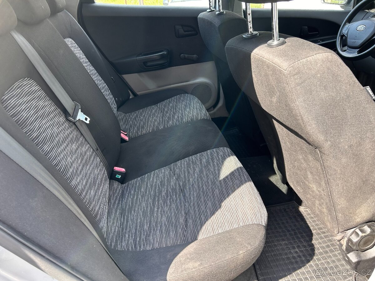 Kia Ceed 1.4 16V, ČR - havarovaný - 7