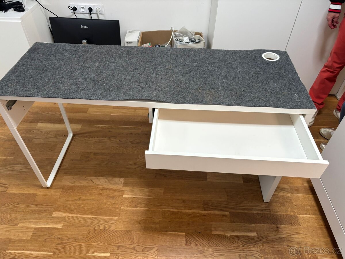 Počítačový stul - 7