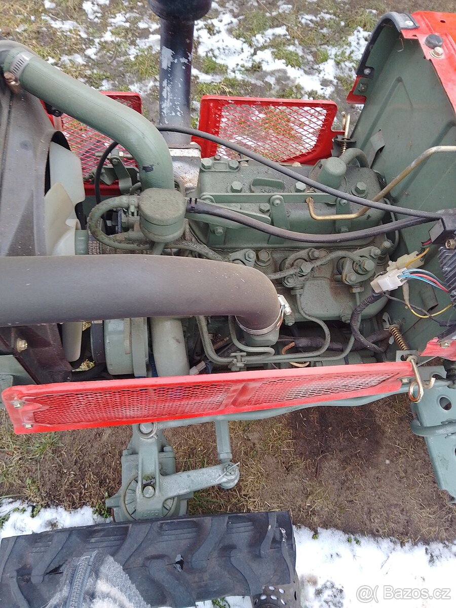 Prodám Malotraktor Yanmar 1510D - 7