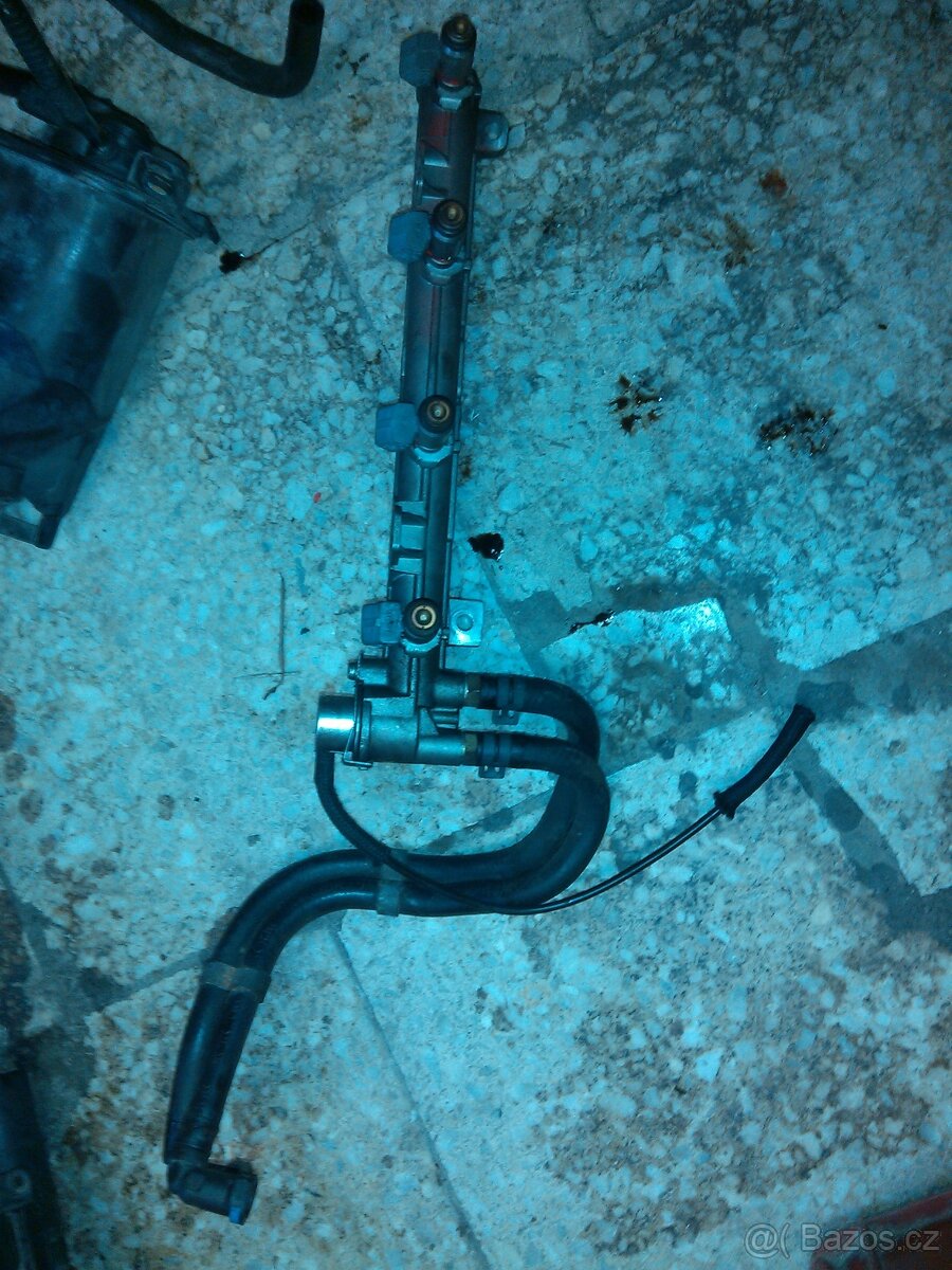 Díly motoru AKQ Golf 1.4 16V - 7