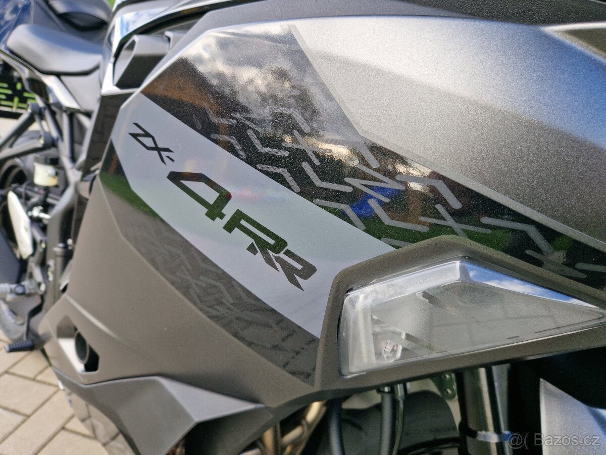 Kawasaki Ninja ZX-4RR Černá model 2026 - Nový Motocykl - 7