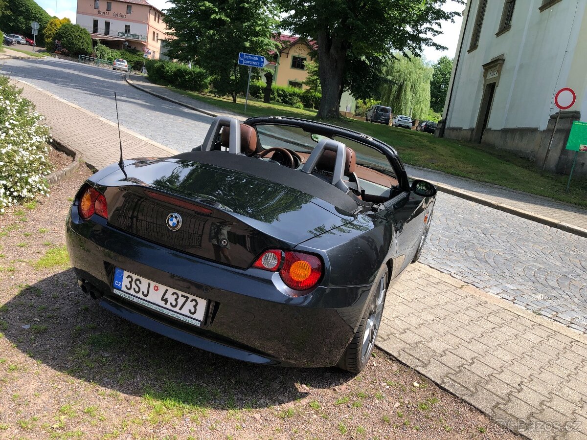 BMW Z4 e85 cabrio 2004 zajímavý interiér 2,5 141kw 6ti válec - 7