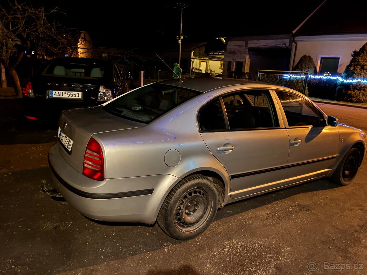 Škoda Superb 1 - 7