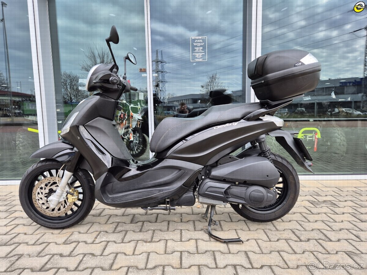 Piaggio Beverly 300 - 7