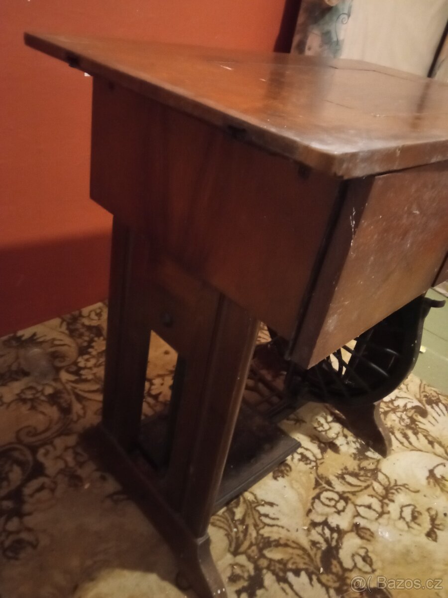 Šicí stroj Minerva - 7