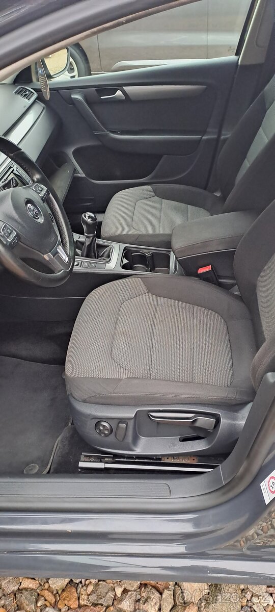 VW Passat combi 1.6 TDI 77kW Nová STK - 7