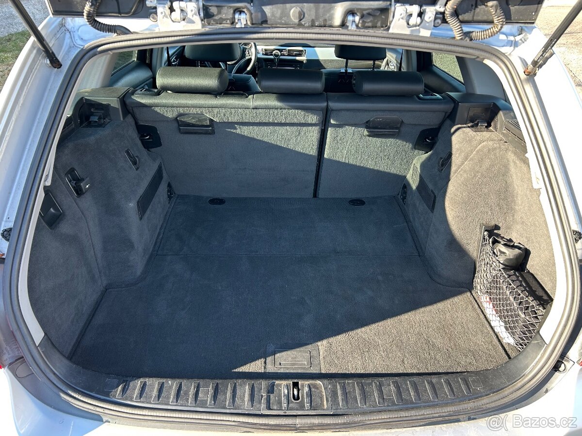 BMW 320i Touring (E91) - 7