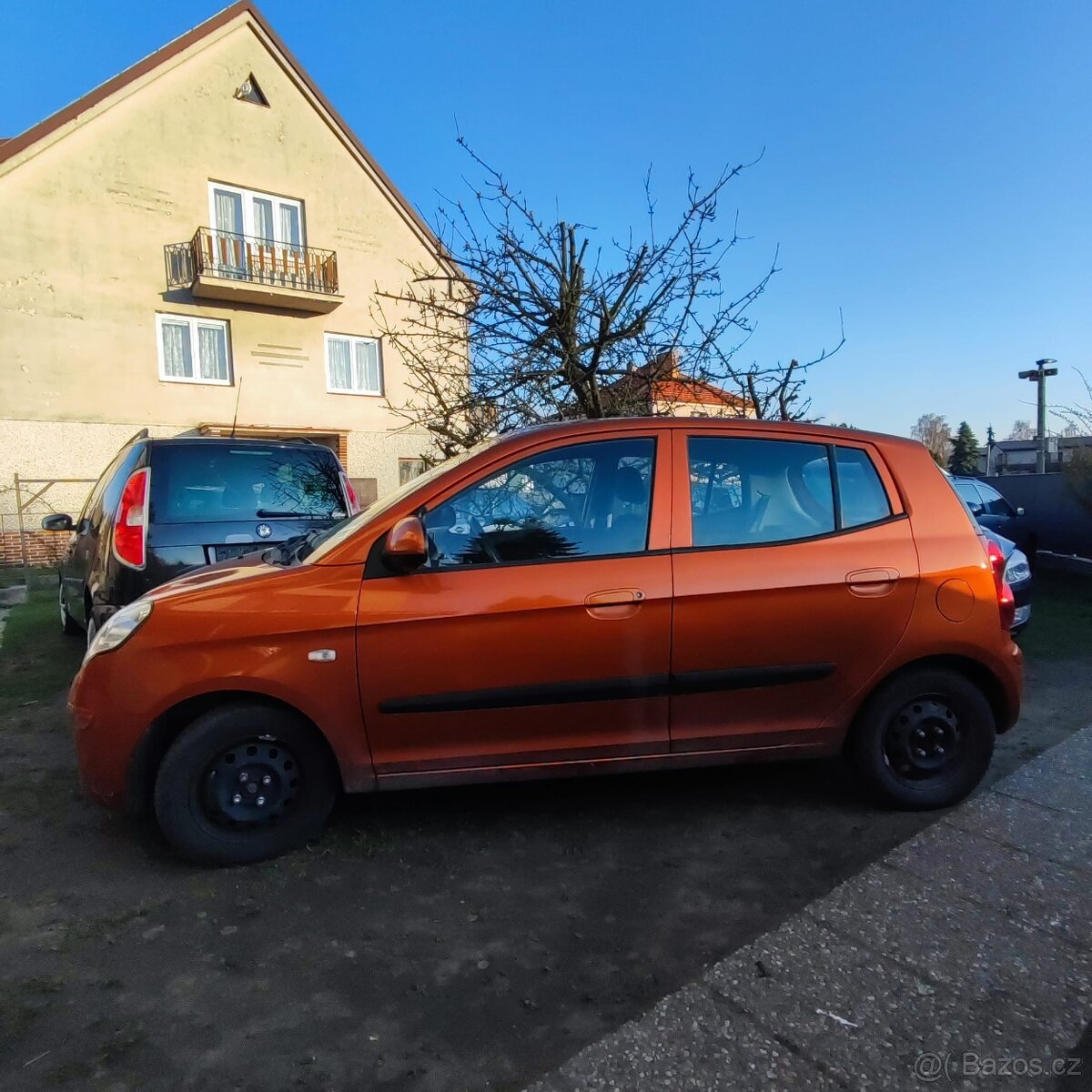 Kia Picanto 1,0 benzín rok 2009 - 7
