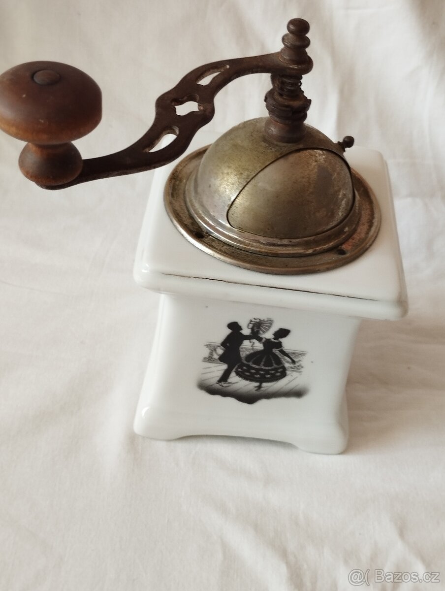 Starý porcelánový mlýnek LEINBROCK S - 7