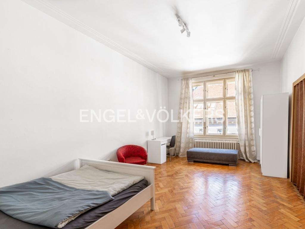 Pronájem bytu 4+1 140 m2 - 7