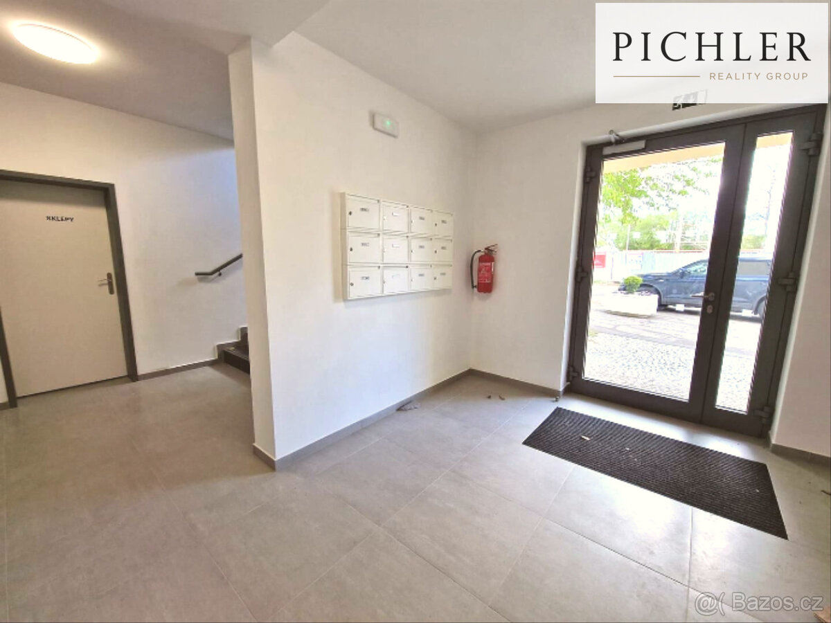 Prodej bytu 4+kk 117 m2 - 7