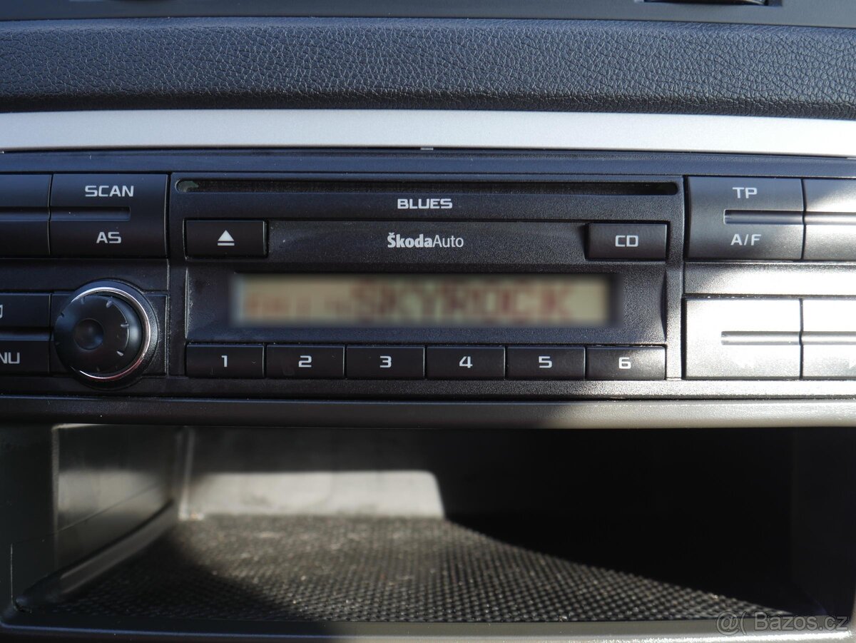 Škoda Octavia II 1.6TDI , 77 kW nafta, 2011 - 7
