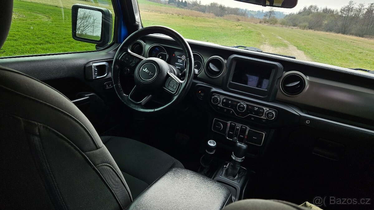 Jeep Gladiator 3,6 V6 - 7