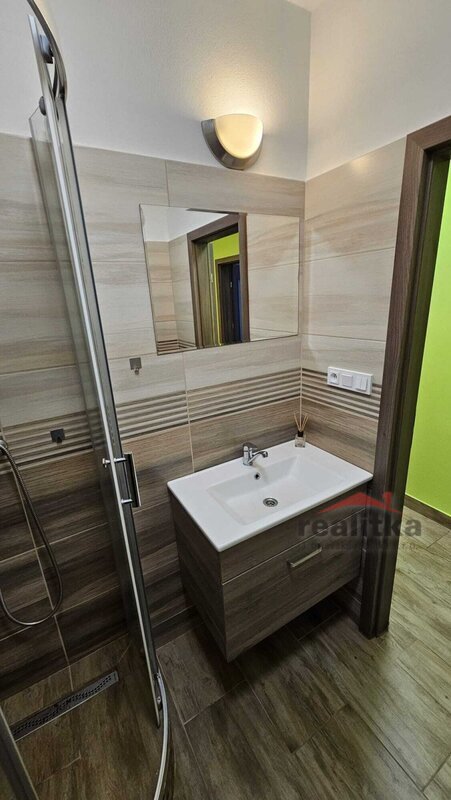 Pronájem bytu 2+1 v Opavě - Kateřinkách - 7