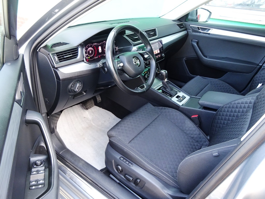 SUPERB COMBI III FC Bussines 2,0 TDI 110kW + 7st. DSG-1.Maj. - 7