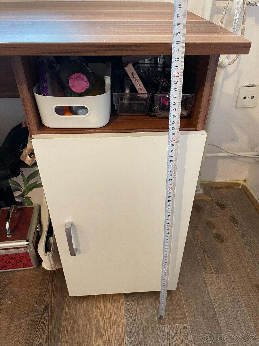 Psací stůl a stolek - 7