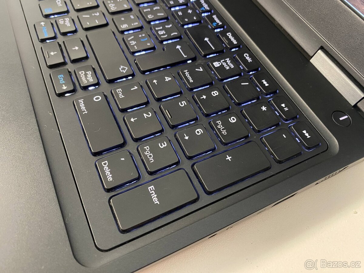 Dell Latitude 5591 15,6“/Intel Core i7-8.gen /SSD 240GB/RAM - 7