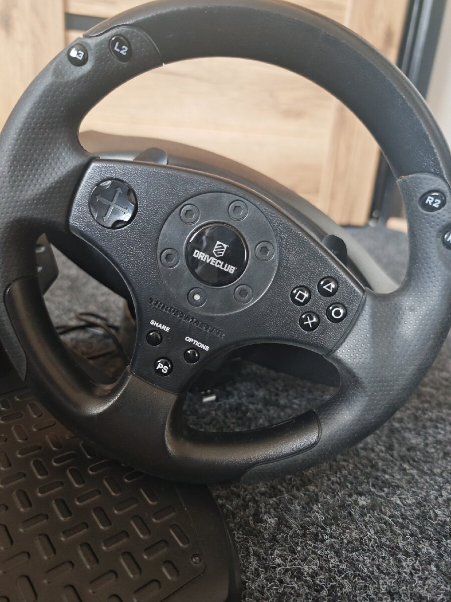 Volant Thrumaster + pedály - 7