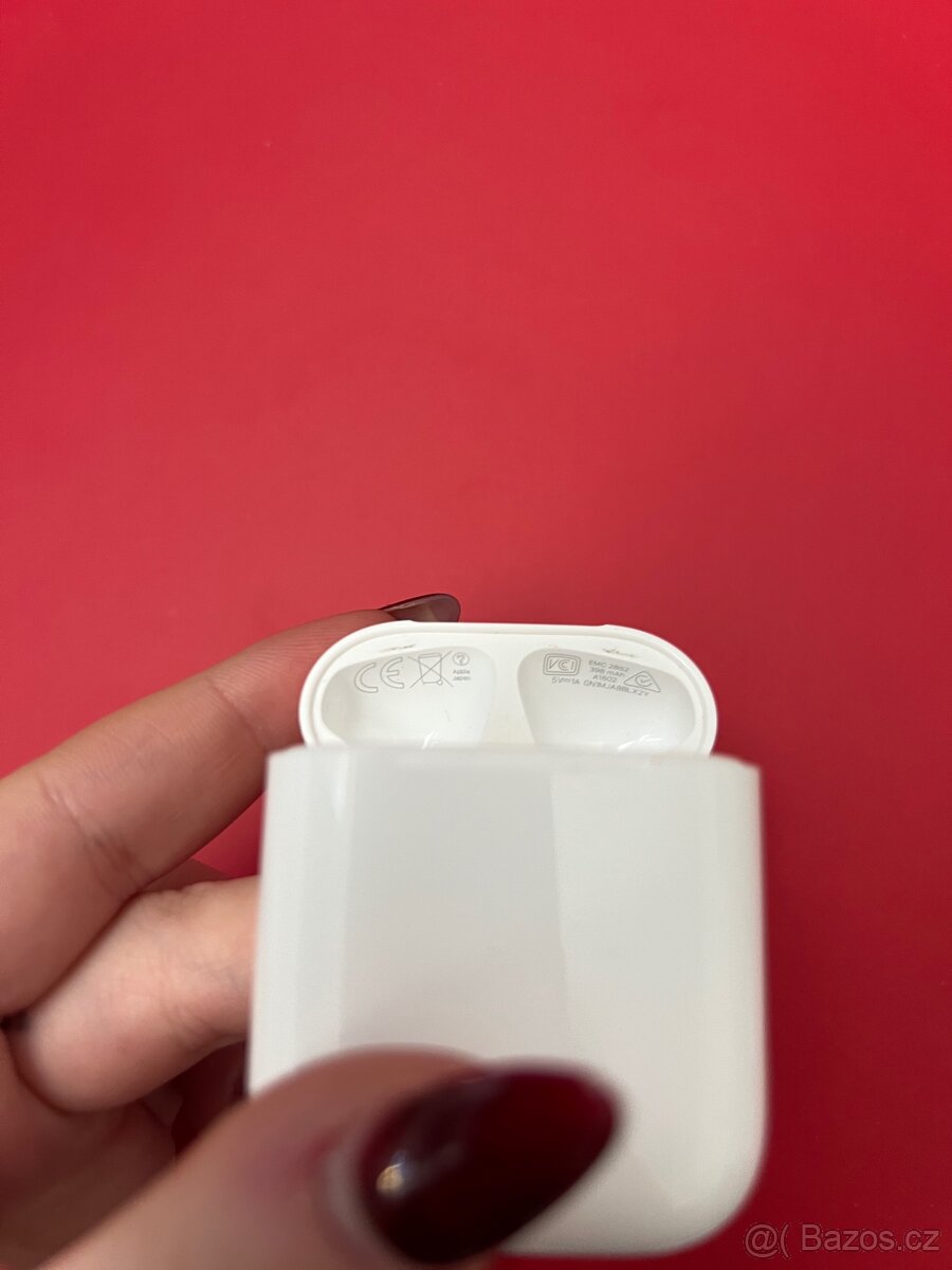 Apple Airpods 2 generace. Dobry stav - 7