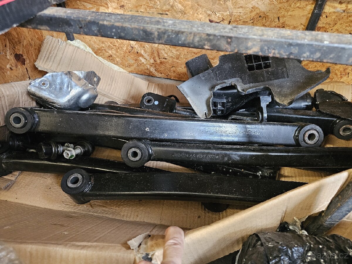 Jeep Wrangler JL a JK a Gladiator JT - díly - 7