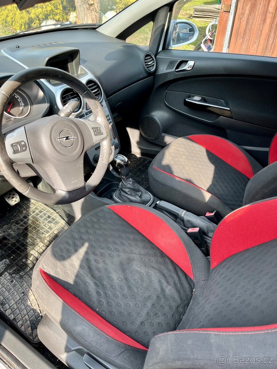 Corsa GSi 1.6t - 7