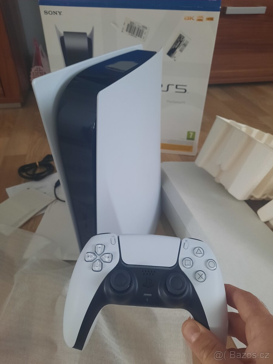 Playstation 5 s mechanikou - 7