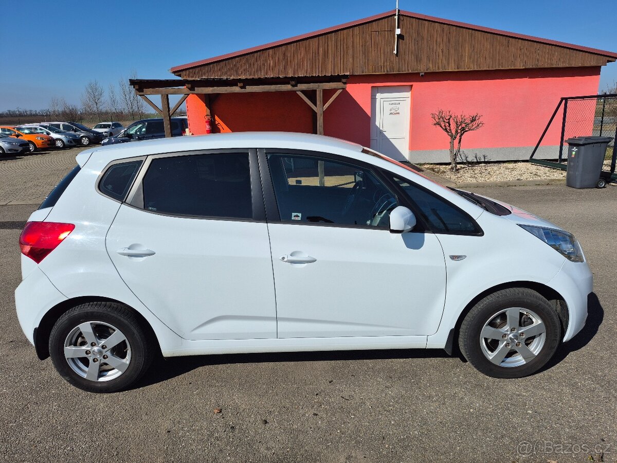 Venga, 1,4i, 66kW, serviska, ČR - 7