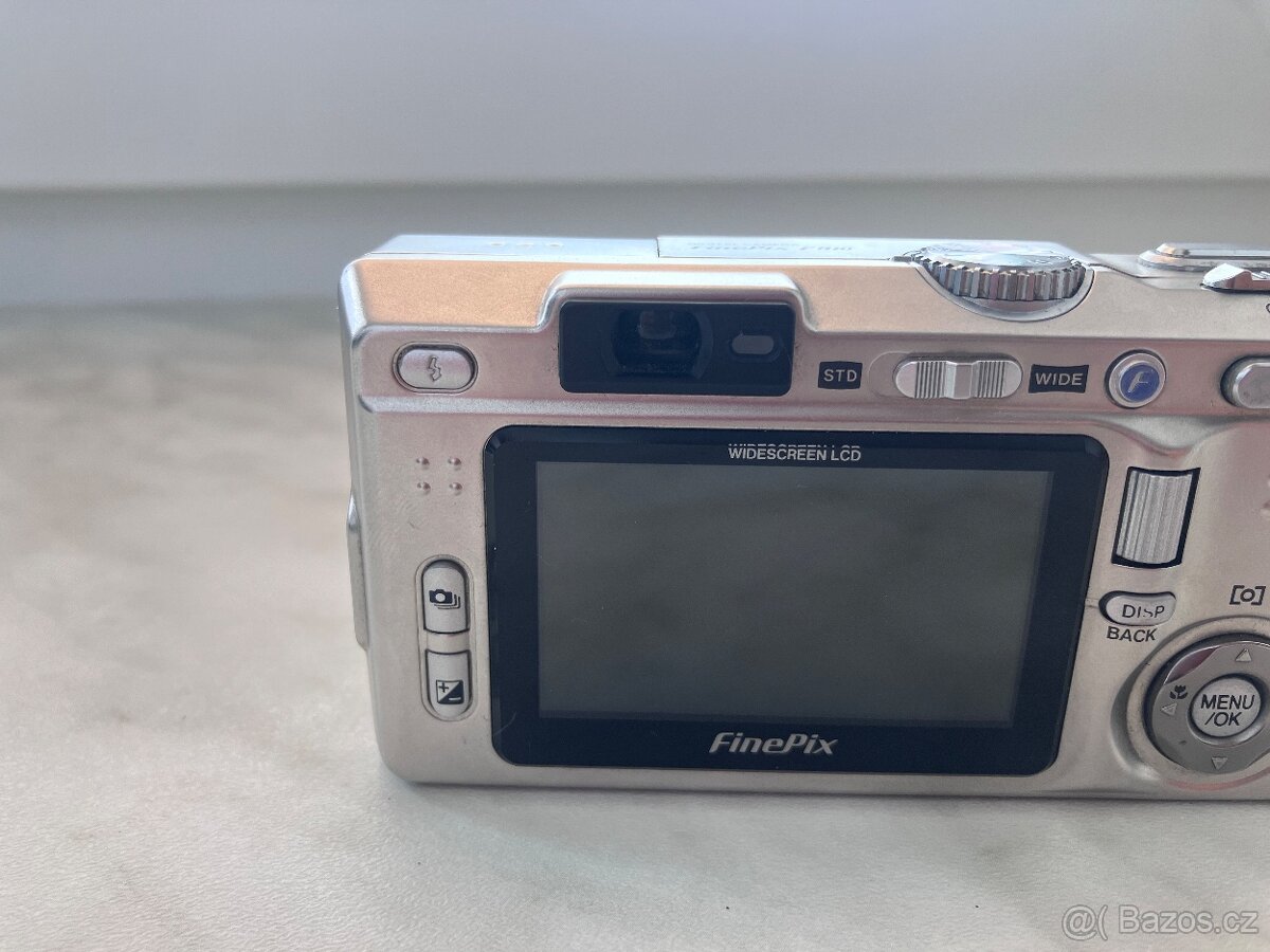 Finepix F810 - 7
