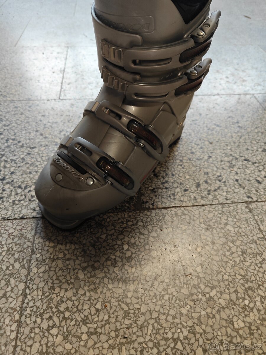 Prodám lyžáky a lyže - 7