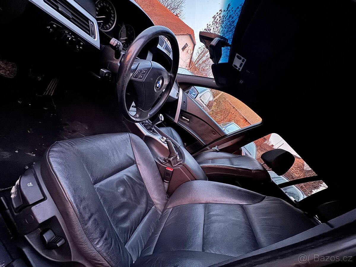 BMW E61 525i N52B25 Saphireschwarz / nahradni dily - 7