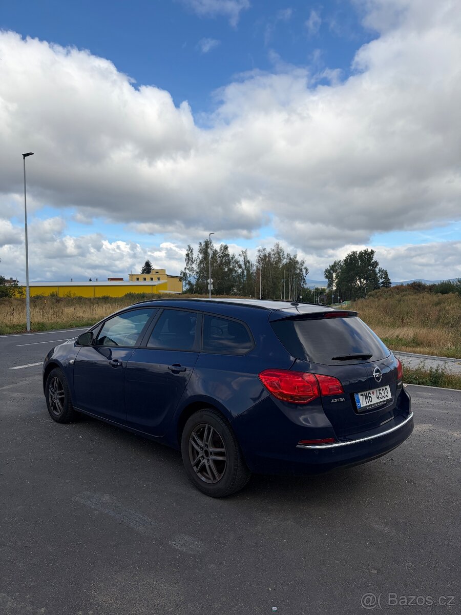 Opel Astra J 1.6 cdti - 7