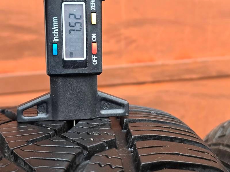 Celoroční Barum 205/55/16 XL - 7