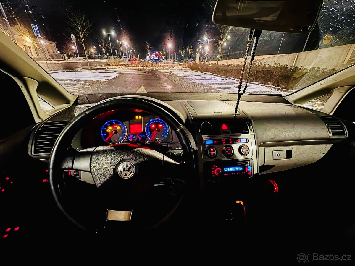 Prodám Volkswagen Touran 1T2 7 Míst. - 7