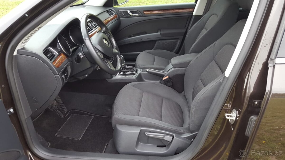 Škoda Superb Combi - 7