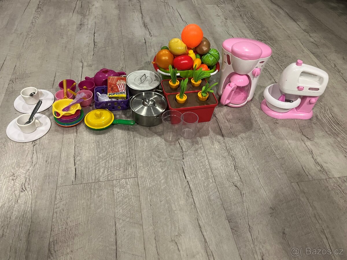 Dřevěná kuchyňka DeLuxe (Playtive) - 7