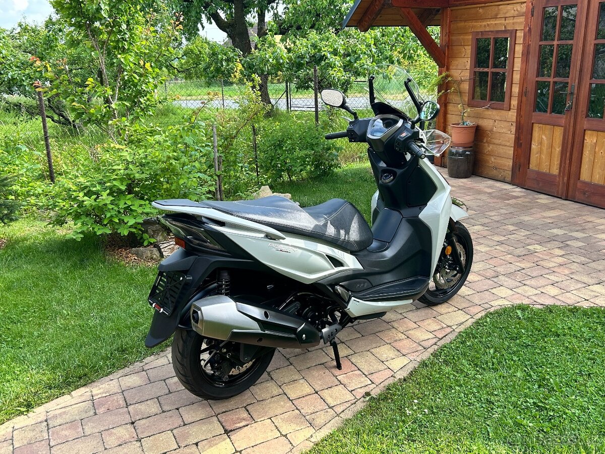 Kymco Agility 300i ABS - 7