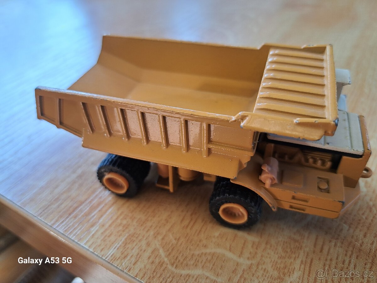 The ERTL. Sklápěč - 7