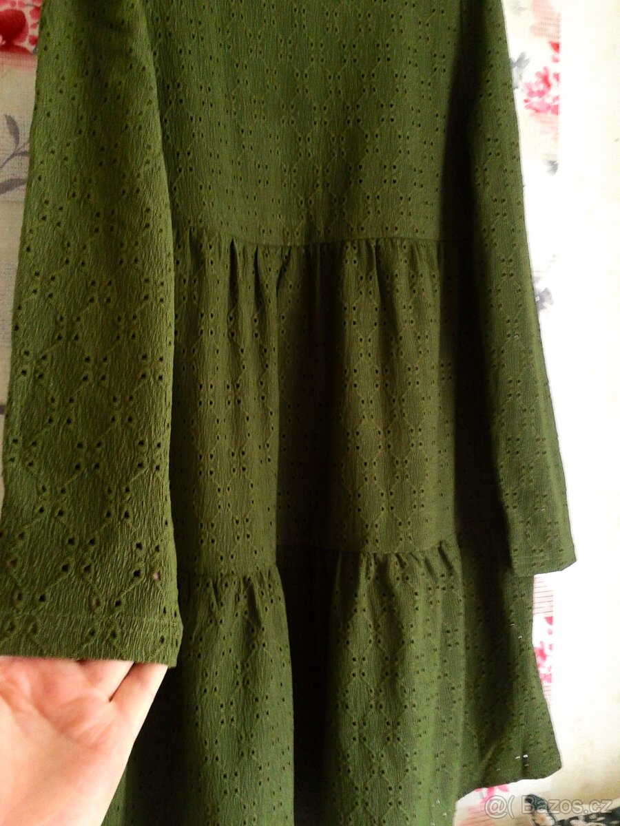 Krásné šaty jaro 40/42 - 7