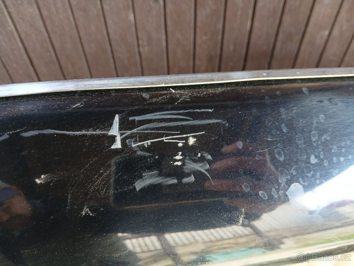 Zadní nárazník VW T5 - 7