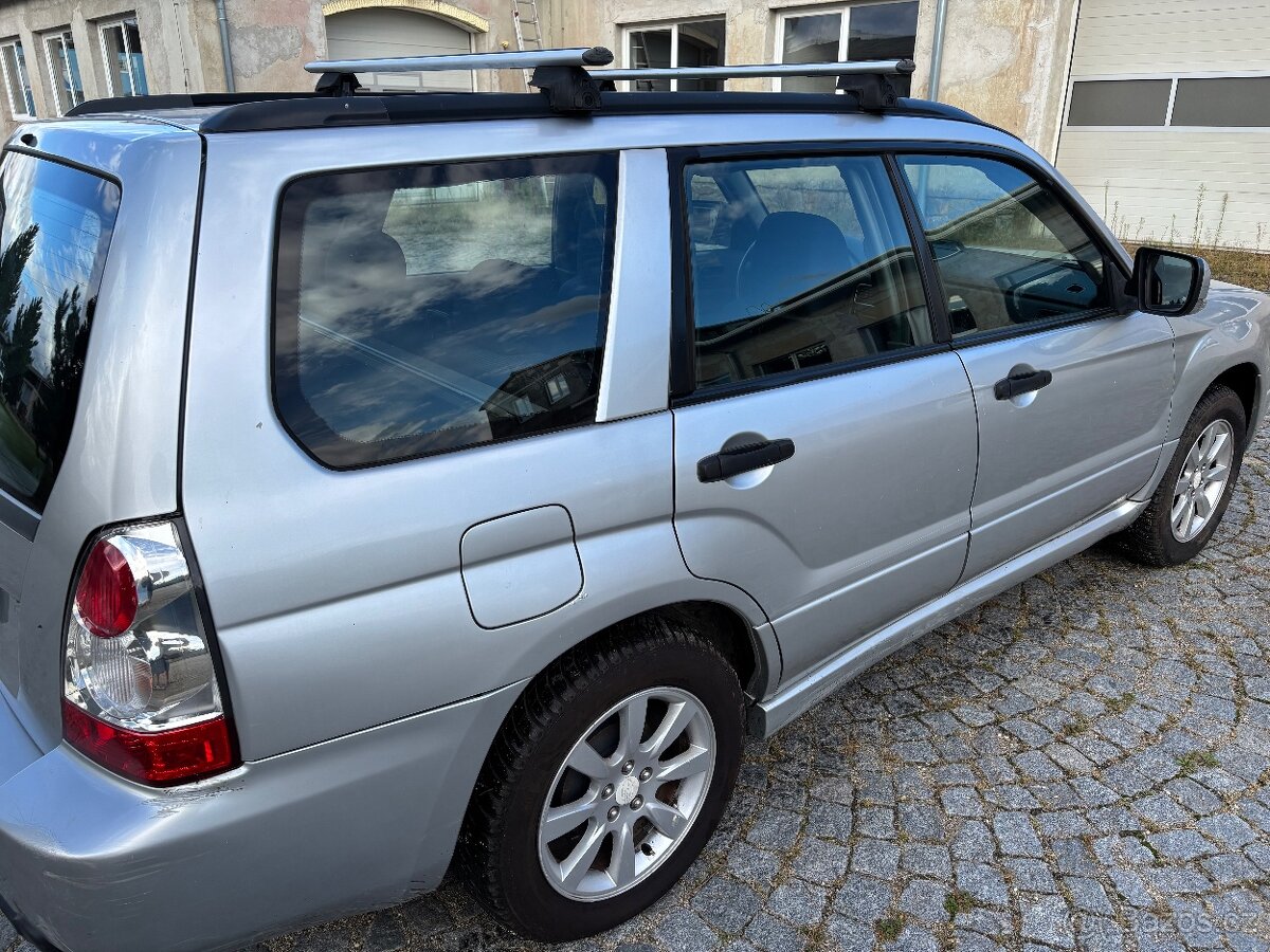 Subaru Forester 2.0 benz - 7
