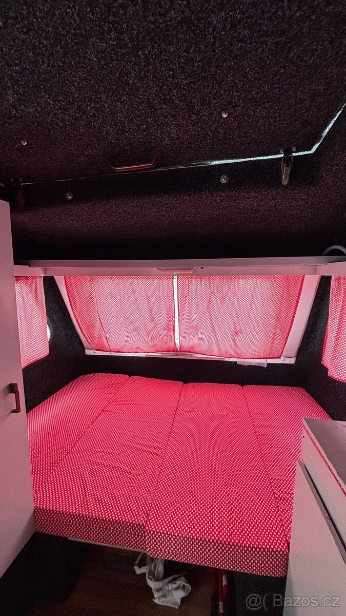 Karavan N126 Niewiadow Predom Prespol, veterán - 7