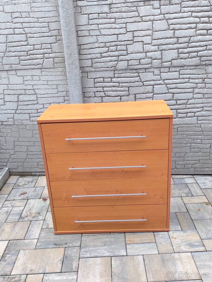 Prodám komodu se 4 zásuvkami - 7