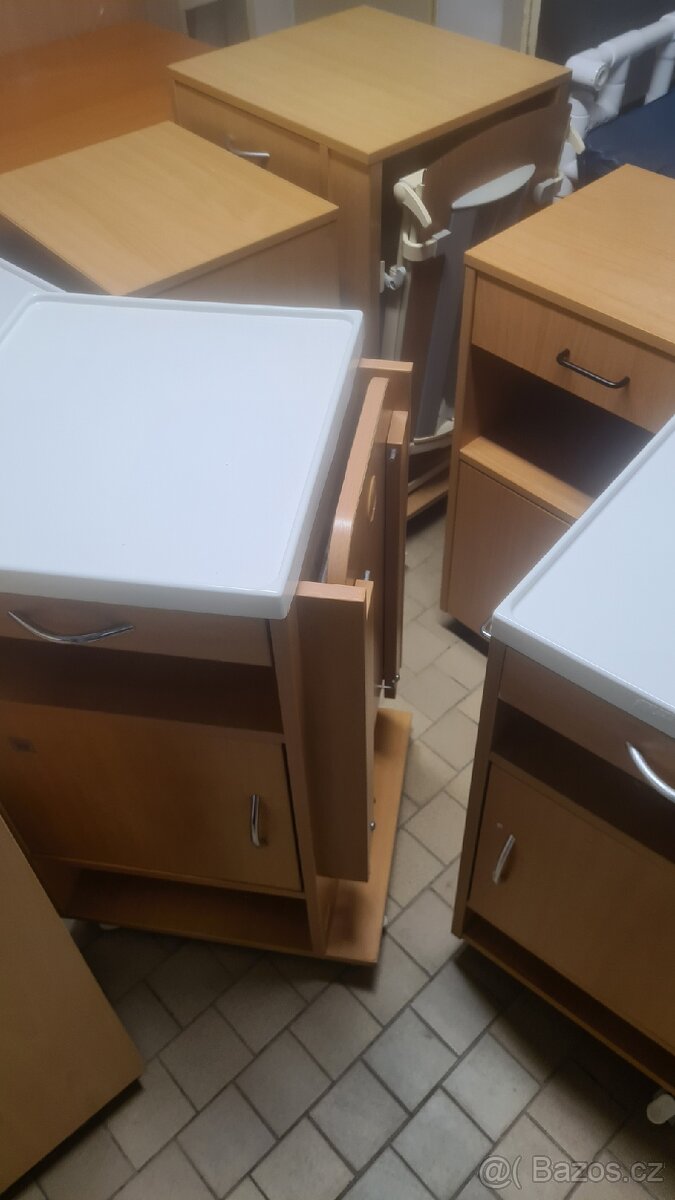 Zdravotní elektrická polohovací postel - 7