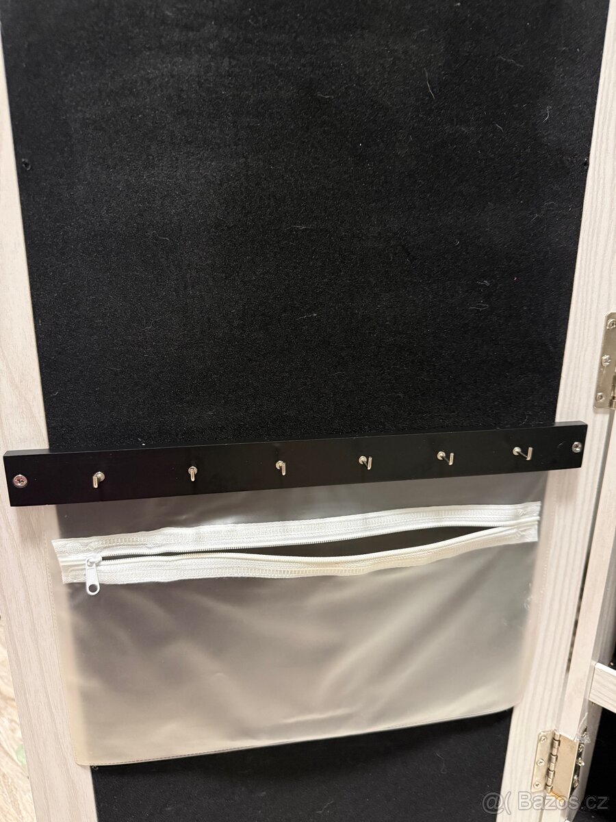 Zrcadlová šperkovnice - 7