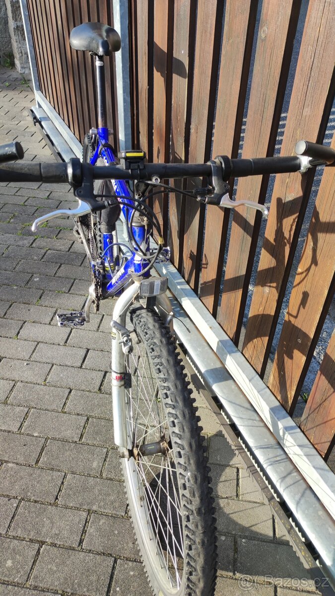 Prodám starší horské kolo author - 7